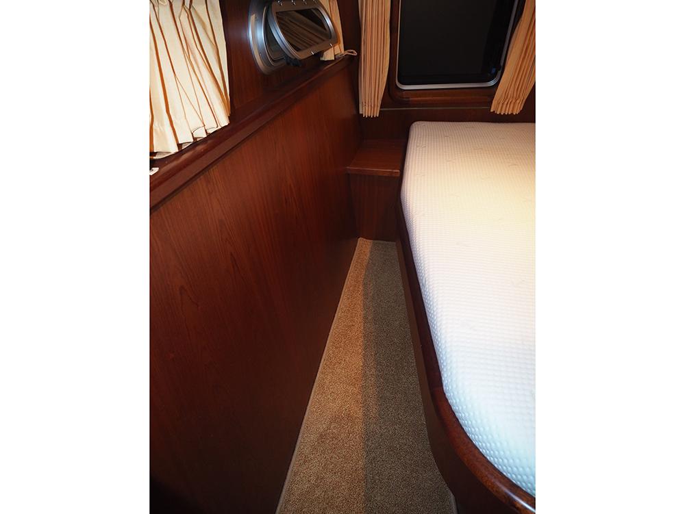 Aft cabin, Accommodation